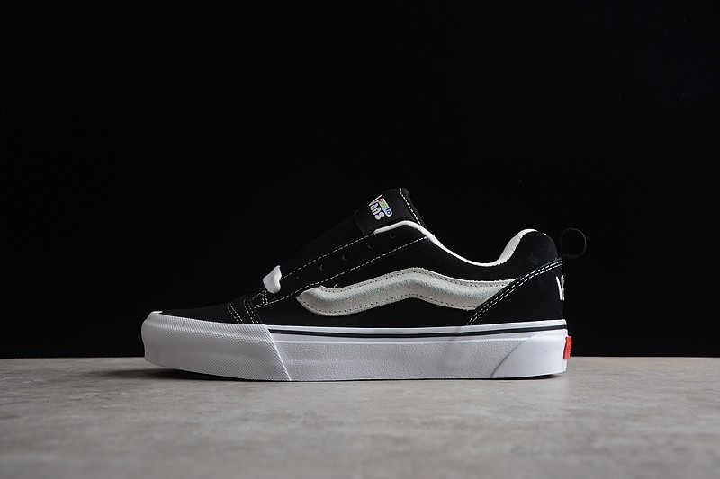 Vans Knu Skool