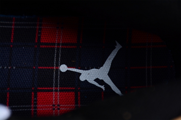 Nike Air Jordan 1 MidTartan Swoosh DZ5329-001 