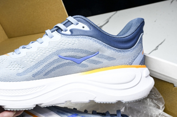 HOKA Bondi 9 1162011 DNP 