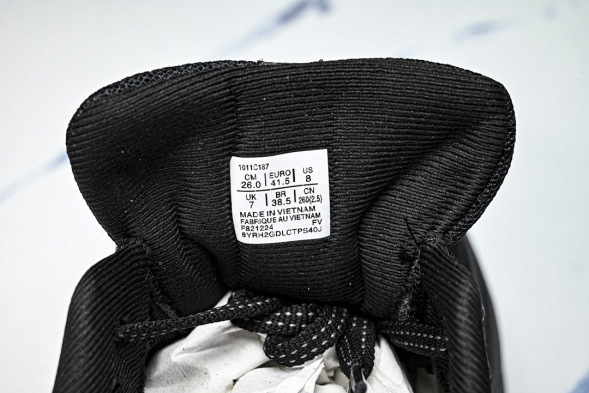 Asics Trabuco Max 4 1011C187-001 