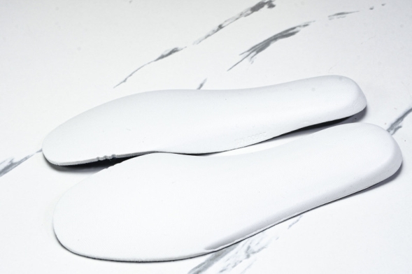 HOKA Bondi 9 1162011 VYN 