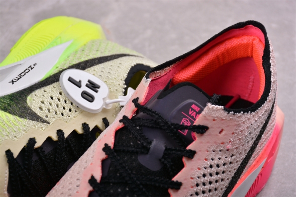 Nike Zoom VaporFly Next% 3 FQ8109-331 
