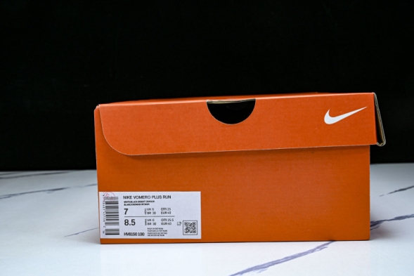 Nike Air ZoomX Vomero Plus HV8150-100 