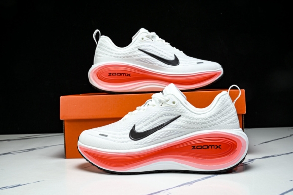 Nike Air ZoomX Vomero Plus HV8150-100 