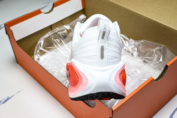 Nike Air ZoomX Vomero Plus HV8150-100 