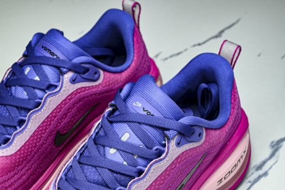 Nike Air ZoomX Vomero Plus HV6154 400 