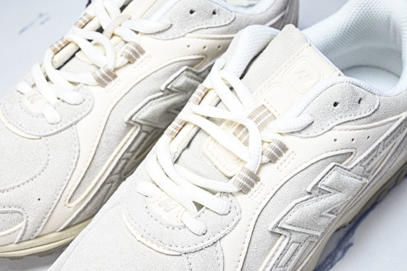 New Balance 204 U204LMMC  