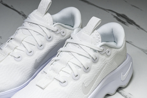 Nike Motiva DV1238-106 