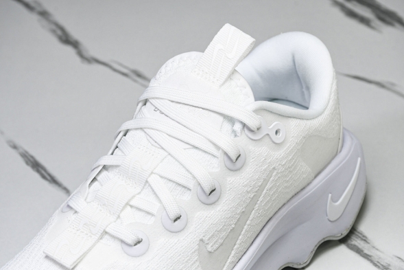 Nike Motiva DV1238-106 