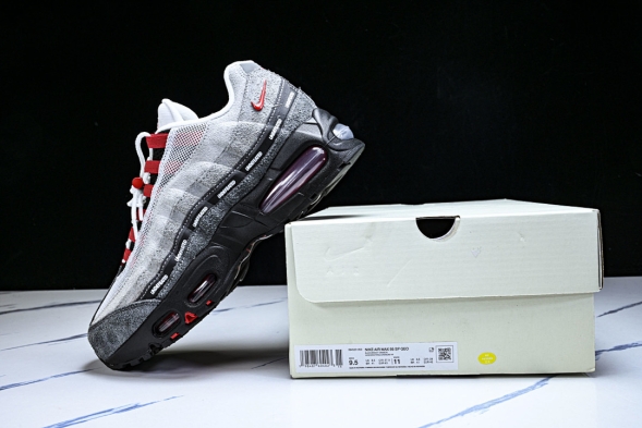 Nike Air Max 95 x Undefeated IB4523-003 