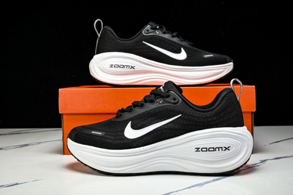 Nike Air ZoomX Vomero Plus HV8150-002 
