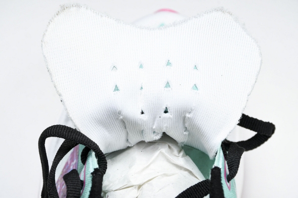 New Balance FuelCell Rebel V4 MRCELLJ4 