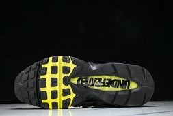 Nike Air Max 95 x Undefeated IB4523-002