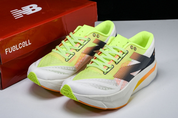 New Balance FuelCell Rebel V4 MRCELLA4 