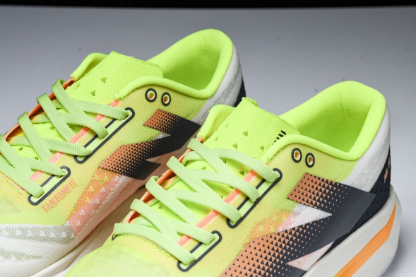 New Balance FuelCell Rebel V4 MRCELLA4 