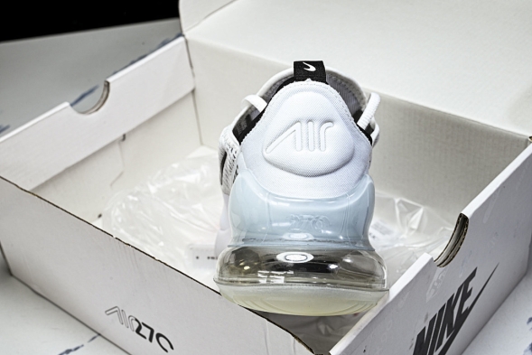 Nike Air Max 270 AH8050 100 