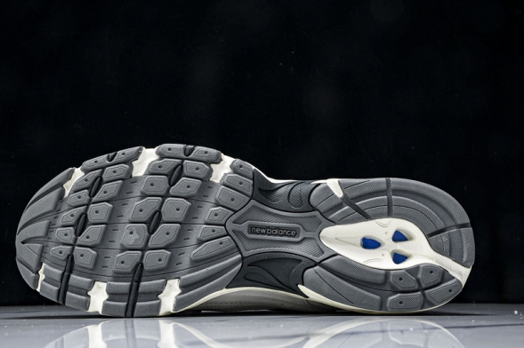 New Balance 530 MR530DG 