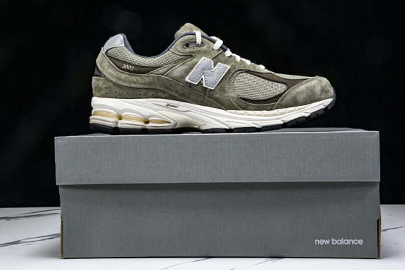 New Balance 2002R M2002RHN 