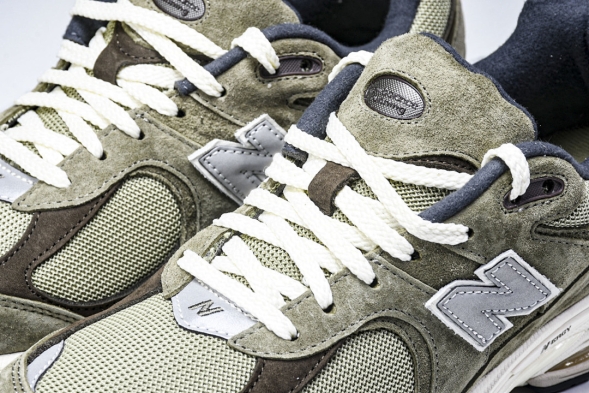 New Balance 2002R M2002RHN 