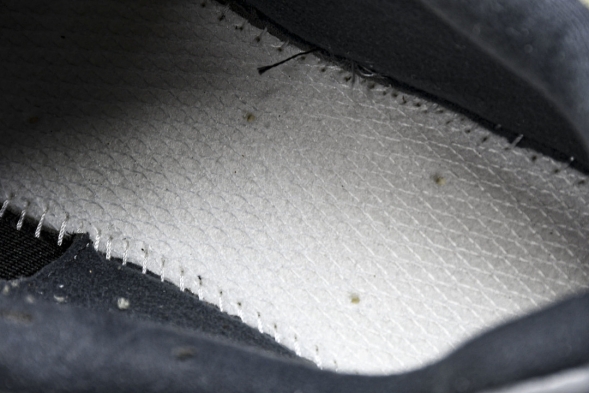 New Balance 2002R M2002RHN 