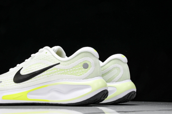 Nike Journey Run FN0228-700 