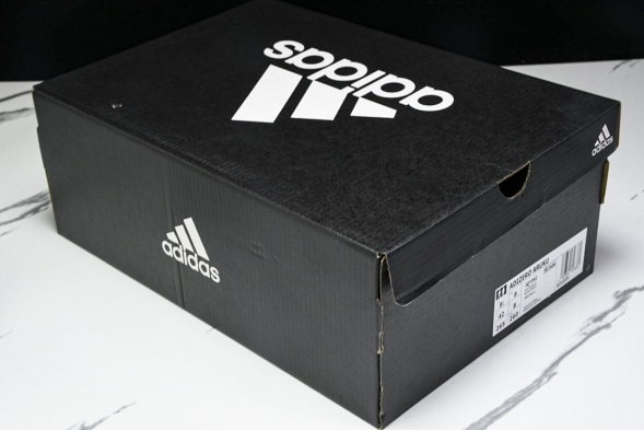 Adidas Adizero Aruku 