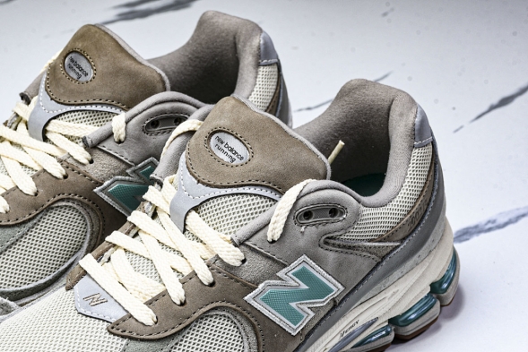 New Balance 2002R M2002RAM 