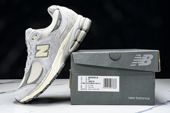 New Balance 2002R M2002RLN 