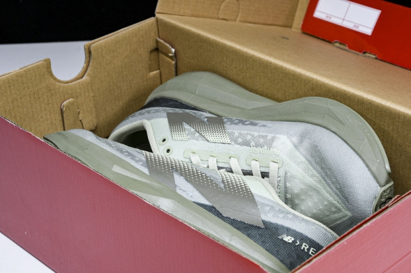 New Balance FuelCell Rebel V4 MFCXLF4 