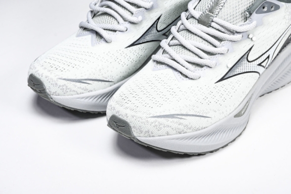 Mizuno Astro Plus D1GH240111 