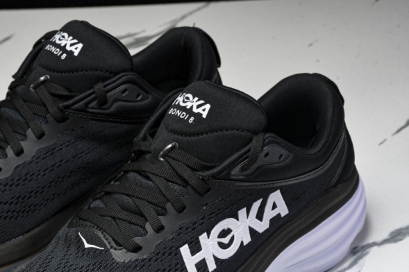 HOKA Bondi 8 1123202 BWHT 