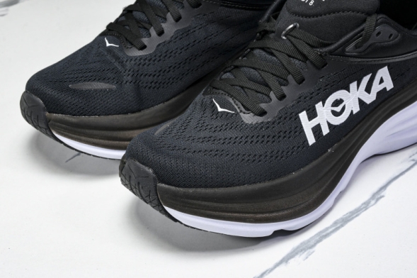 HOKA Bondi 8 1123202 BWHT 