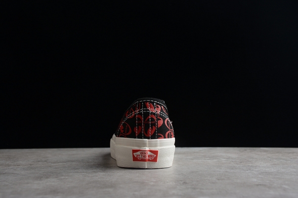 Vans X MOONEYES Authentic 44 DX VN0A5KX4AVO 