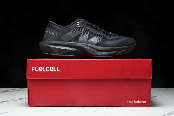 New Balance FuelCell Rebel V4 MFCXLB4  