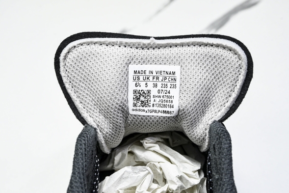 Adidas Adizero Aruku 