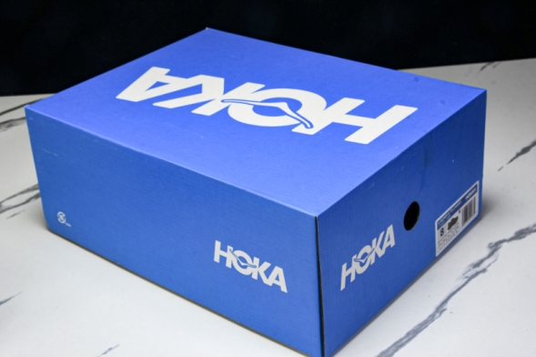 HOKA Bondi 8 1155391 UBR 