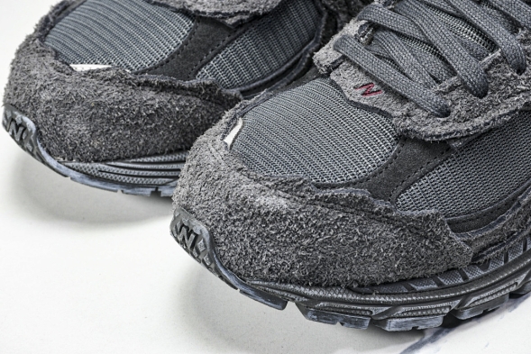 New Balance 2002R M2002RDB 