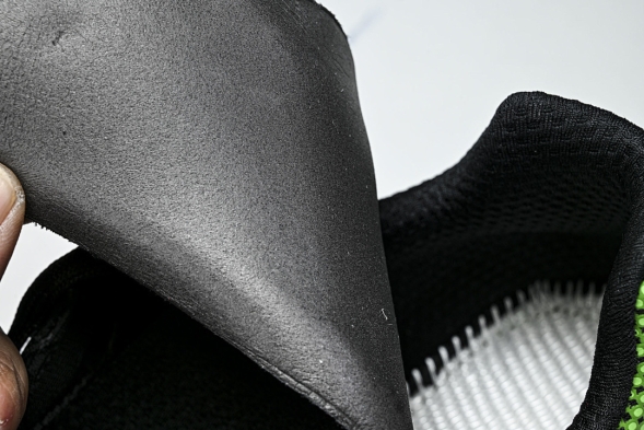 Nike Air Max Phoenix FZ5307-300 