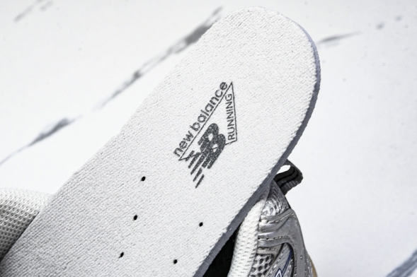 New Balance 530 MR530VS 