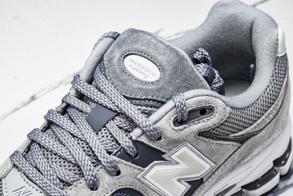 New Balance 2002R M2002RST  