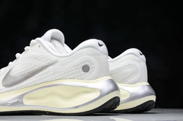 Nike Journey Run FNO228 104 