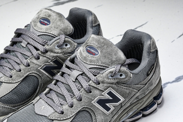 New Balance 2002R M2002RXC 