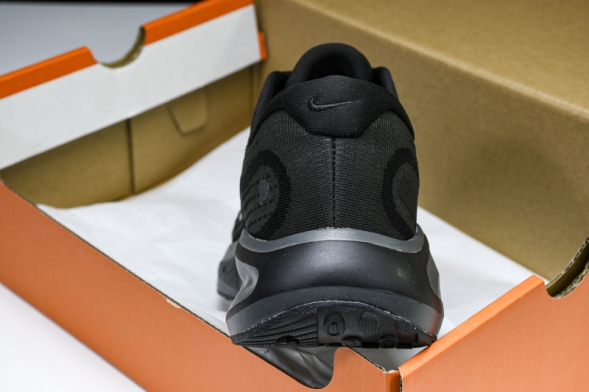 Nike Journey Run FN0228-002 