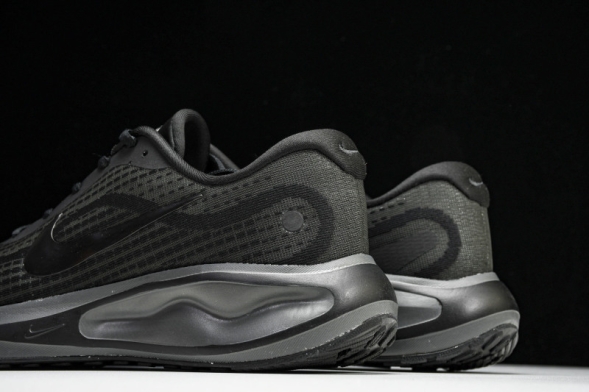 Nike Journey Run FN0228-002 