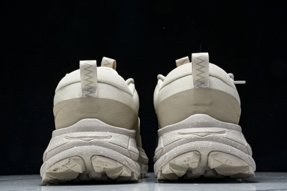 Hoka Tor Summit 1147952 OLK 