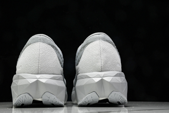 New Balance FuelCell Rebel V4 MRCELVD4 