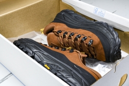 Hoka Tor Summit 1147952 HBCK