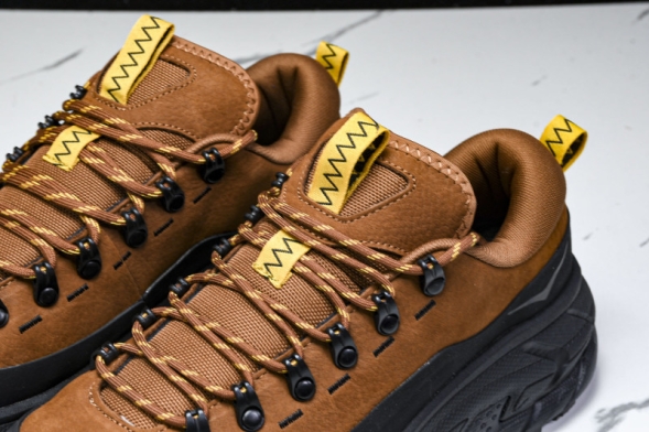 Hoka Tor Summit 1147952 HBCK 