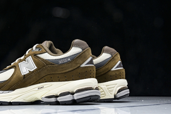 New Balance 2002R M2002RHS 