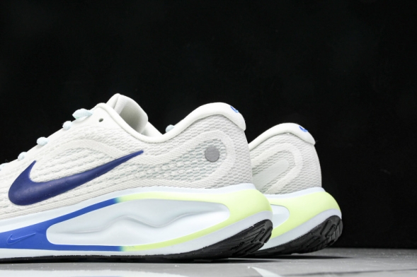 Nike Journey Run FN0228-101 